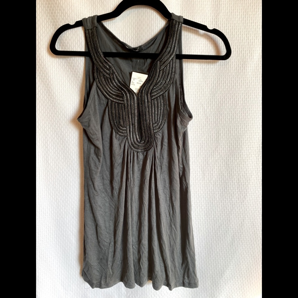 Grey Tank Top with decorative collar